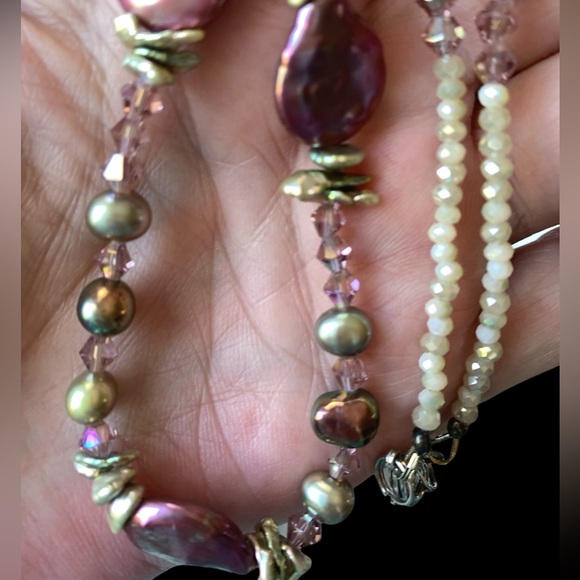 Plum Colored Cultured Pearl & Glass Beaded Woman’s Stunning Necklace Jewelry - Picture 6 of 12